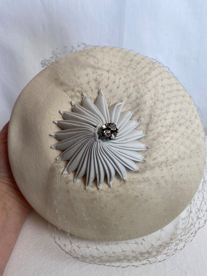 50s-60s vintage white veiled hat netted felt hats retro wedding ivory & off white dressy modern fancy pillbox style 画像 8