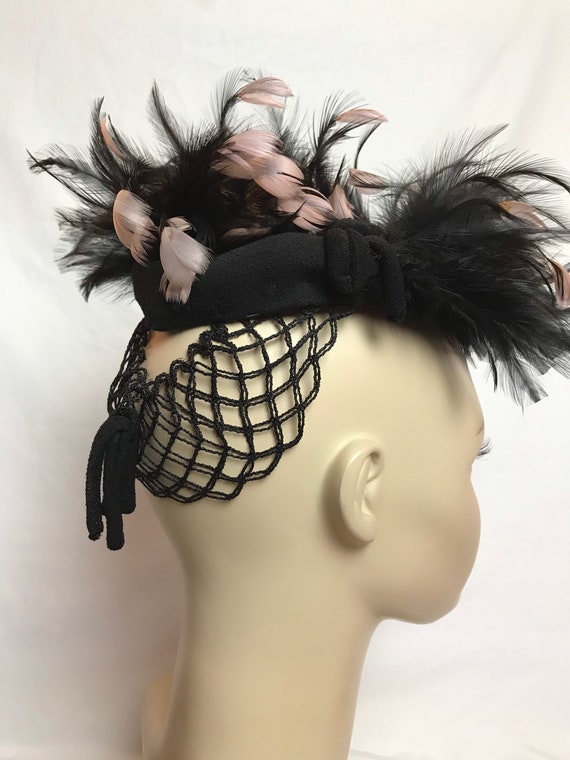 40’s G Howard Hodge feather fascinator hat~ pink &