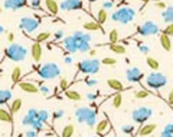 Robert Kaufman - Sevenberry Petite Fluers Sky - SB-6100D3-15 - Blue - Flowers - Floral - Print - Small Flowers - One More Yard
