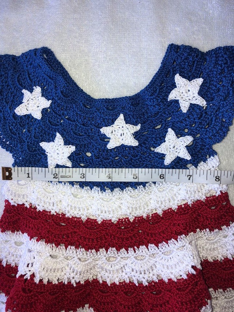 Modèle patriotique de robe de bébé au crochet pour toutes les filles américaines du 4 juillet, modèle au crochet image 3