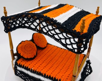 1:12 Scale Miniature Crochet Bedding Set with Canopy and Pillows, Handmade Dollhouse Bedspread in Multiple Colors