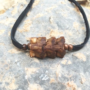 Childs snake vertebrae necklace, boys snake necklace, girls snake necklace, kids snake necklace, kids snake jewelry, childs snake vertebrea image 3