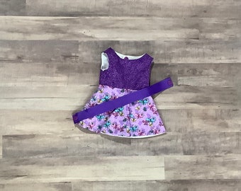 Lila Schmetterling 18 “Puppenkleid mit Gürtel, Schmetterling Blumenpuppenkleid, 18” Puppenkleid, Frühlingskleid