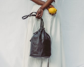 Leather bucket bag with drawstring made of super soft vegetable tanned lamb leather, perfect GIFT