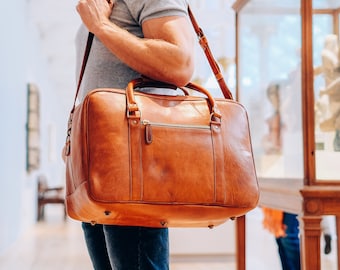 Cabin Bag,Full grain leather, Leather duffle,brown suitcase,Carry on Baggage,Duffle Bag,Men's Travel Bag, Brown Leather Duffle, Vacation bag