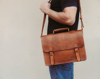 Men's Messenger Bag 15 Leather Briefcase Cosmopolitan Fashion Handmade  Cross-body Bag Leather Shoulder Bag Large Satchel 