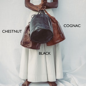 Leather crossbody bag made of soft leather, vegetable tanned lamb leather drawstring bucket bag, GIFT for her image 2