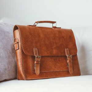 Leather Messenger Bag Full Grain Leather Briefcase 15" Laptop Bag Handmade Cross-body Bag Retro Vintage Fashion Men's Leather Bag Monogram