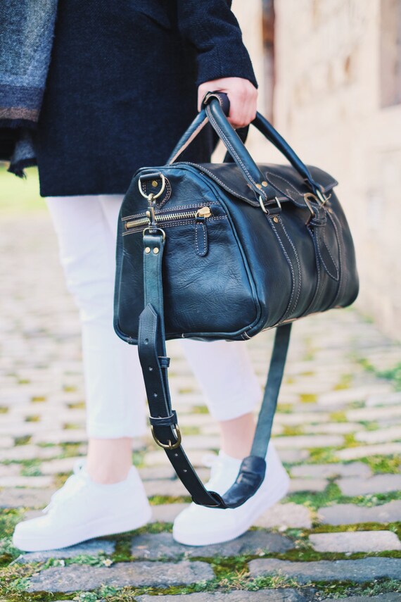 Sac de voyage en cuir pour femme Sac a main en cuir pleine fleur Bagage cabine Sac de transport leger Bagage leger Bagage a main Cabas en cuir Etsy Canada