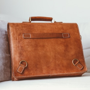Leather Messenger Bag, Leather Laptop Briefcase, Rustic Briefcase, Classy Bag, Handmade Cross-body Bag, Retro Metropolitan Fashion, Hip image 4