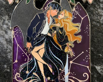 Romance Fantasy Couple Graad A pin