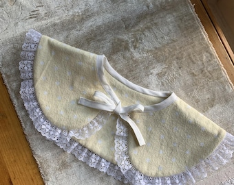 Yellow Polka Dot Lace Collar – Upcycled Tie-On Cottagecore Accessory