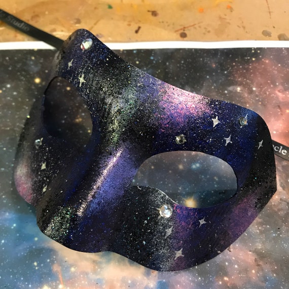ギャラクシーマスカレードマスク：スワロフスキーの星が輝く深みのある