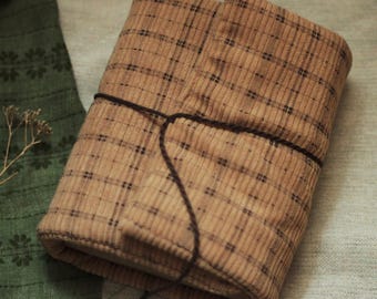 Gezellig geruit dagboek, zacht, knus notitieboek, warm rustiek dagboek