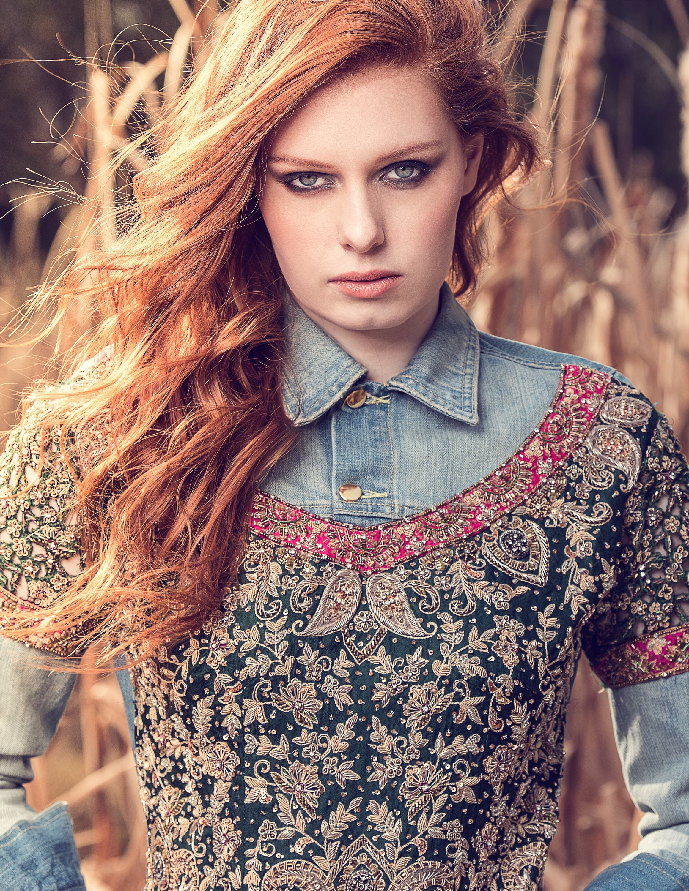 SEQUIN HAND EMBROIDERED DENIM JACKET DEMI (SILVER)