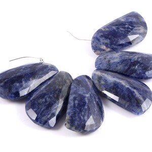 Incroyables perles de pierres précieuses Briolette fantaisie à facettes en Sodalite bleue naturelle + AAA +, taille 17x32mm, pendentif focal en une seule pièce pour bijoux