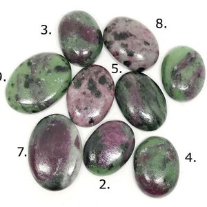 Robijnzoisiet cabochon edelsteen + AAA+, maat 20-25 mm, groothandel losse cabochon, enkel stuk