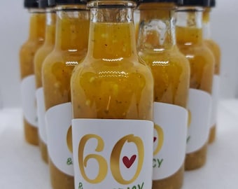 60. Geburtstag Gastgeschenk, Hot Sauce Gastgeschenk, feiern 60 Jahre alt, 60 und heiß, Meilenstein Geburtstag Gastgeschenk