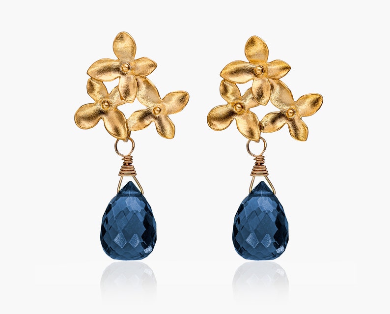 Goldene Blüten-Ohrringe grün, blau, gelb oder lila Edelstein-Tropfen, Blumen-Ohrstecker vergoldet, Pin 925-Sterlingsilber, Geschenk für Sie Gold-blue