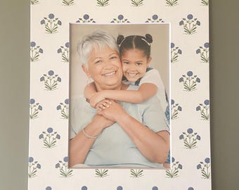 Blue Floral Grandmillenial Decor Photo Mat Gift for Mom Decor for Living Room Vintage Decor Grandmillenial Wall Art Flower Decor for Bedroom
