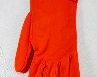 paire vintage de gants pour femmes en nylon orange, gants de soirée, gants de cérémonie, longueur du poignet, années 1950, fabriqués aux Philippines, noeuds et noeuds français