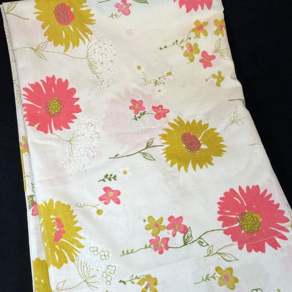 Vintage muslin Penn-Prest pillow case, white background with pink, gold, white & green flower print, cotton, by Fashion Manor, very nice