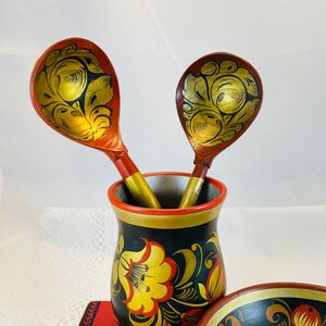 Vintage hand painted Russian Khokhloma Lacquer, 2 spoons, 1 bowl & 1 cup, bold colors of red, gold, dark green, orange, yellow, collectible image 2