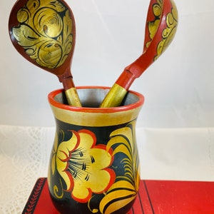 Vintage hand painted Russian Khokhloma Lacquer, 2 spoons, 1 bowl & 1 cup, bold colors of red, gold, dark green, orange, yellow, collectible image 6