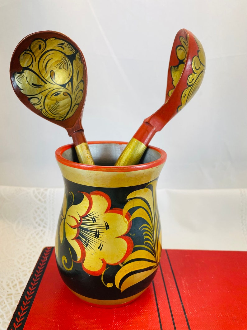 Vintage hand painted Russian Khokhloma Lacquer, 2 spoons, 1 bowl & 1 cup, bold colors of red, gold, dark green, orange, yellow, collectible image 6