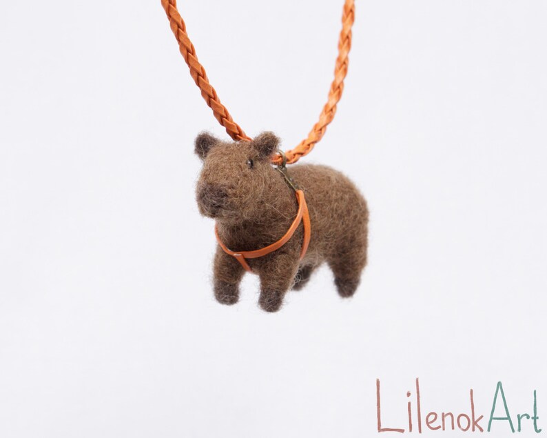 WUSUANED Travel Capybara Necklace Funny Capy