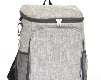 Mochila térmica blanda con monograma gris y rayas cruzadas XD1259GY para eventos deportivos, juegos de pelota, playa, piscina y navegación.