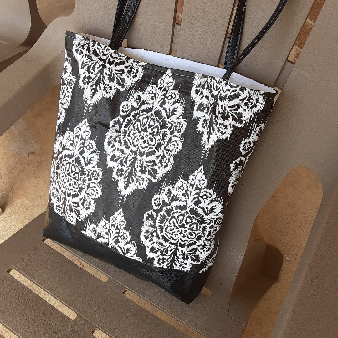 Black and White Tote Bag Oil Cloth Tote Bag Graphic Tote - Etsy