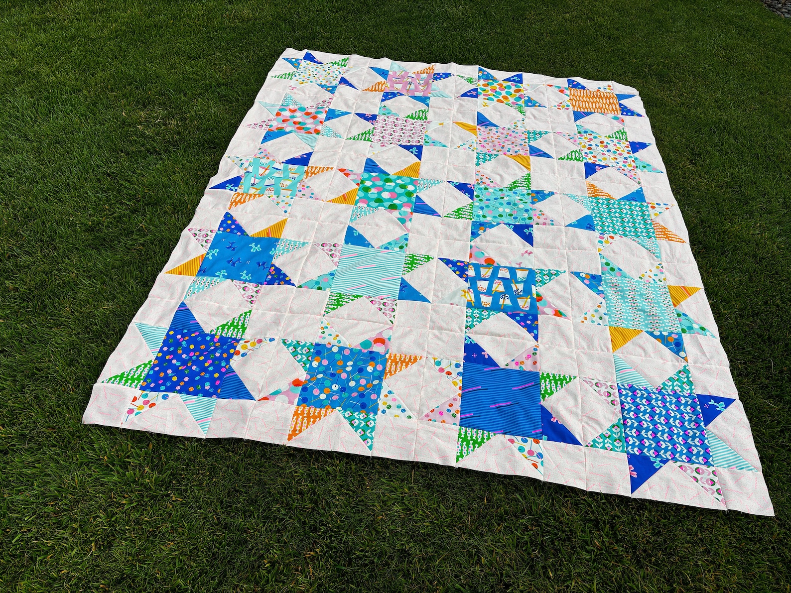 Layer Cake Stars Quilt Pattern - PDF Download - Layer Cake Quilt ...