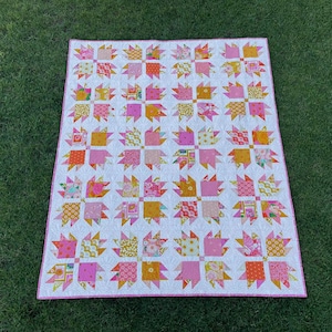 Charm Pack Bear Paw Quilt Pattern - PDF Download - Charm Pack Pattern - Bear Paw Pattern - Beginner Quilt Pattern - Scrappy Quilt Pattern
