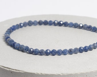 Sapphire (Sri Lanka) bracelet / dainty sapphire bracelet / delicate sapphire bracelet / September birthstone
