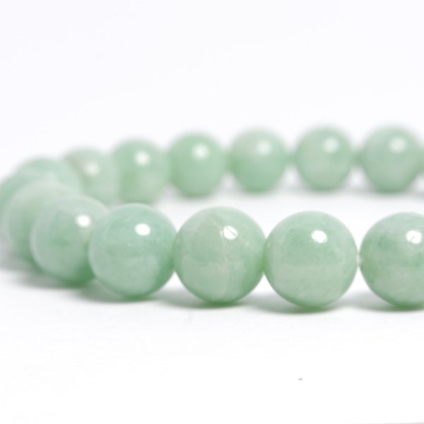 8mm Burma Jade (Jadeite) Stretch Bracelet / Beaded bracelet for women / Gemstone bracelet for men