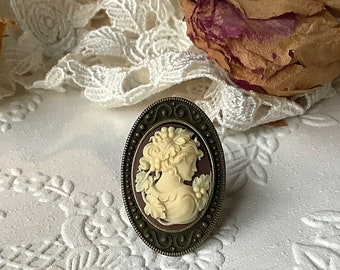 Vintage cameo ring, antique cameo jewelry, Victorian jewelry, Victorian bride jewelry, bronze cameo ring, gift for her, ivory cameo ring