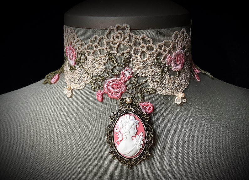 Vintage jewelry, Victorian style, antique lace, rose cameo, romantic choker, heirloom piece, historical, classic cameo, Mother's day gift image 8