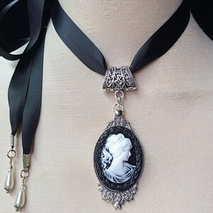 Black and white cameo, cameo choker, cameo pendant, bridal cameo necklace, cameo jewelry, silhouette cameo, antique cameo, vintage choker image 6