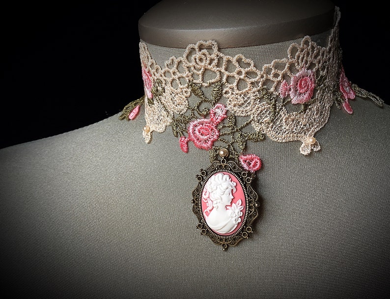 Vintage jewelry, Victorian style, antique lace, rose cameo, romantic choker, heirloom piece, historical, classic cameo, Mother's day gift image 3