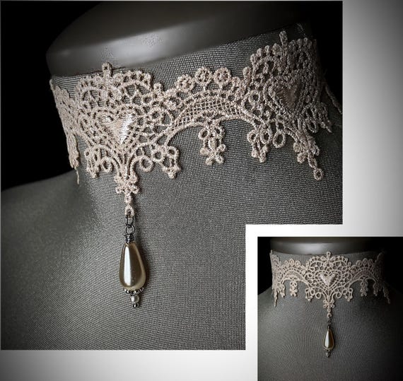 Victorian bride necklace, bridal accessory, lace choker, antique lace, adjustable choker, bridal jewelry, bridal lace choker, elegant choker
