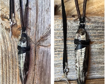 Herren Halskette, Leder, Marokko Orthoceras, Orthoceras Fossil, echt, Marmorstein, Fossil Anhänger, Halskette, Fossil Stein, Fossil Schmuck