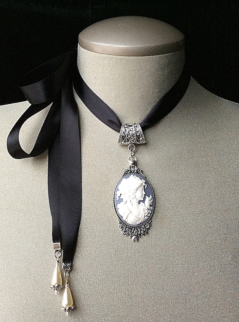 Cameo necklace, cameo choker, cameo jewelry, vintage cameo, silver choker, vintage jewelry, cameo pendant, victorian choker, bridal jewelry image 7