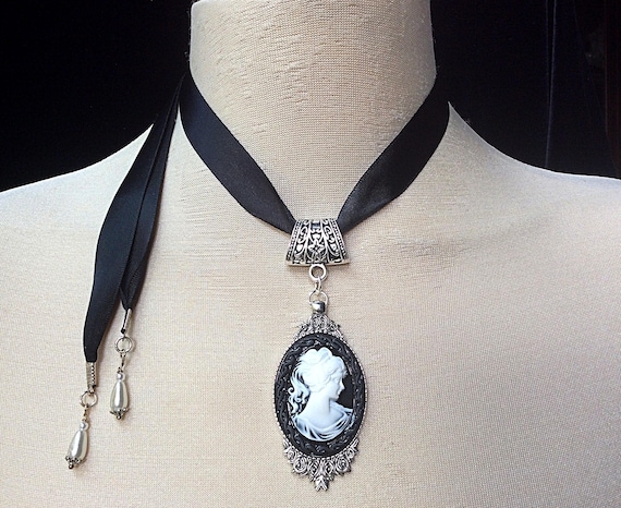 Black and White Cameo Cameo Choker Cameo Pendant Bridal Cameo