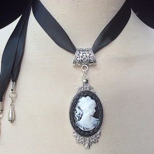 Black and white cameo, cameo choker, cameo pendant, bridal cameo necklace, cameo jewelry, silhouette cameo, antique cameo, vintage choker image 2