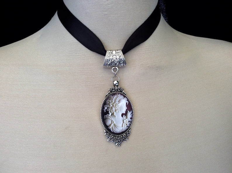 Cameo necklace, cameo choker, cameo jewelry, vintage cameo, silver choker, vintage jewelry, cameo pendant, victorian choker, bridal jewelry image 4