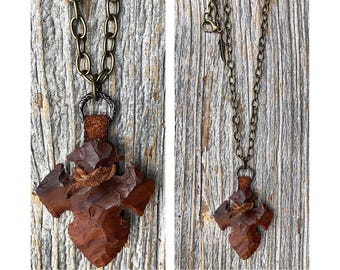 Pijlpuntketting, pijlpunthanger, pijlpuntsieraden, ruwe stenen ketting, bohoketting, stenen ketting, tribal, boho, herenketting