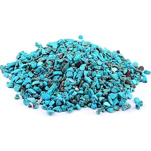 450g Howlite Turquoise Tumbled Chips Stone Crushed Pieces Irregular Shaped Stones 5-7mm Stone For Plant Beddings Glasses Bulk Craft Supply