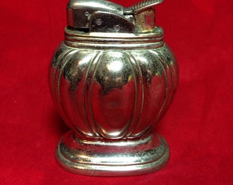 1950&#39;s Vintage Evans Table Lighter, silverplate