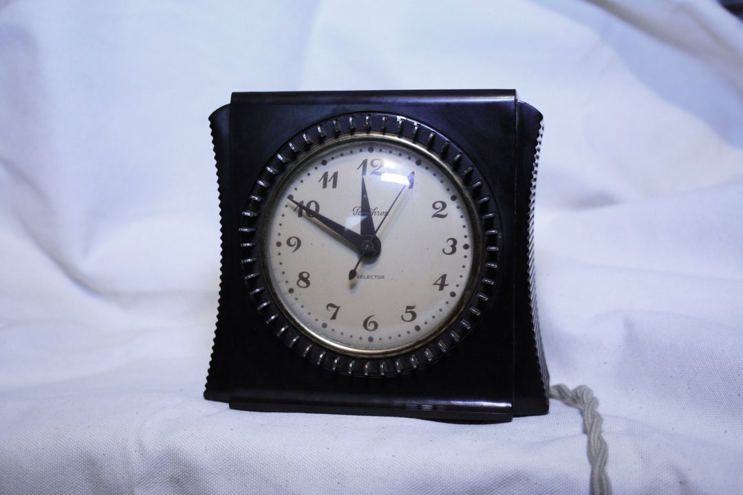 Vintage Telechron Selector Model 8H55, Electric Clock With Timer